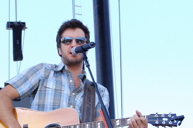 Academy of Country Music Awards: Luke Bryan Wins Biggest Award Academy of Country Music Awards