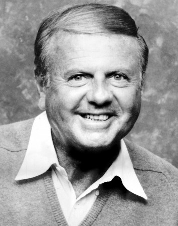 Dick Van Patten, 'Eight Is Enough' Patriarch, Dies From Diabetes at 86 Dick Van Patten