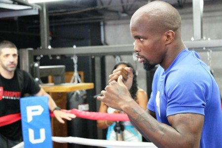 ESPN Boxing Saturday Showdown Will Feature Keith Thurman vs. Luis Collazo boxing