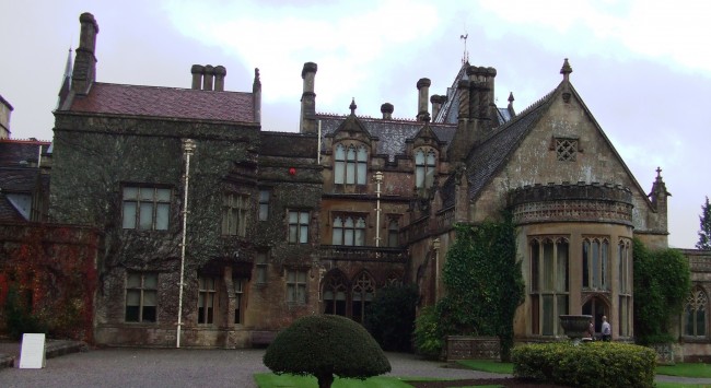 Charles Dickens to Mark Twain Show Striking Victorian Influence