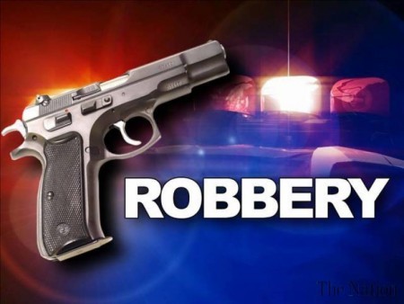 robbery-attempt-foiled-man-held-1343696161-1282-450x338