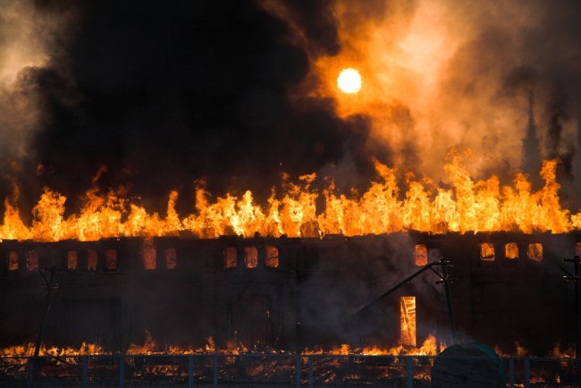 Predawn Fire in Saudi Arabian Hospital Kills 25 Saudi Arabia