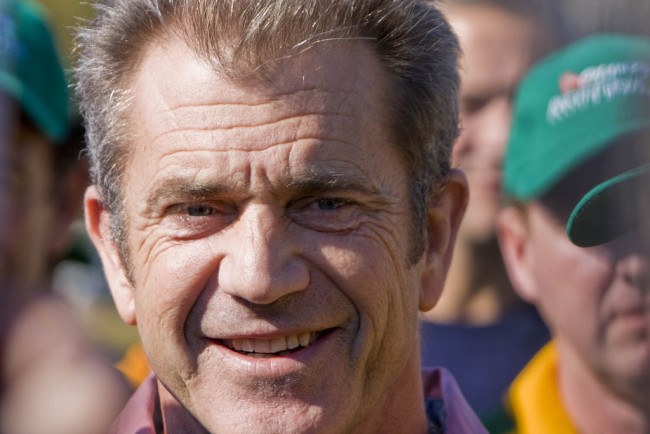 Mel Gibson Named as Presenter at the Golden Globes Gibson
