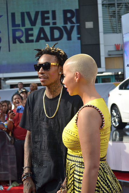 Kim Kardashian Stops Twitter-Tantrum Keeping Sexual Skeletons Closeted Kardashian