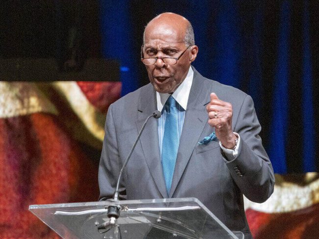 Civil Rights Icon, Vernon Jordan, Dies at Age 85 Jordan