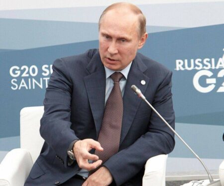 Censorship Laws Lead News Agencies to Stop Broadcasting in Russia Censorship