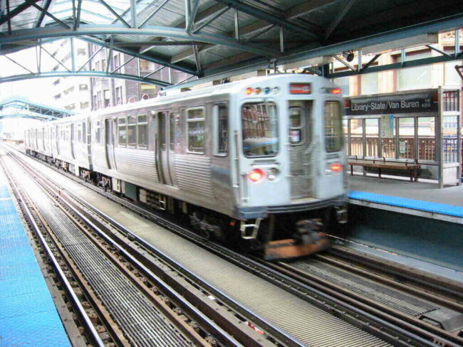 Chicagoans Eligible for Free Gas and Public Transit Through Lottery System Lottery