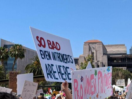 Jodie Sweetin Gets Shoved to the Ground During Protest by LAPD Sweetin