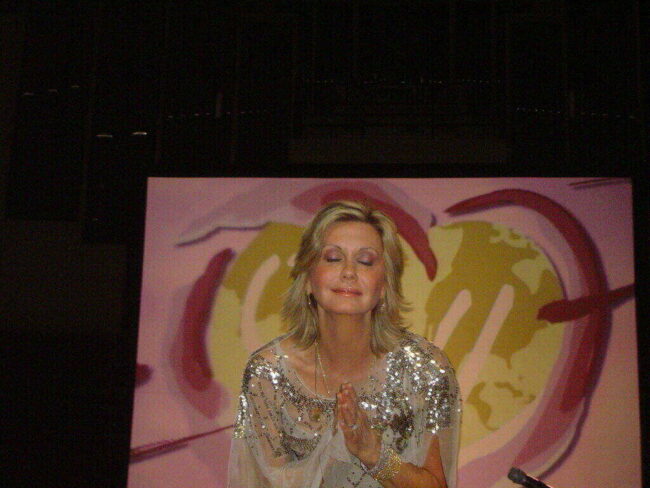 'Grease' Actress Olivia Newton-John Dies at Age 73 Newton-John