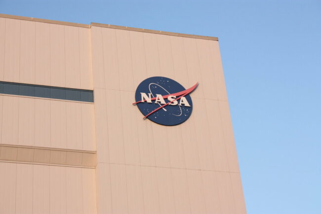 Nasa Sends a Crew of 5 to Space Nasa