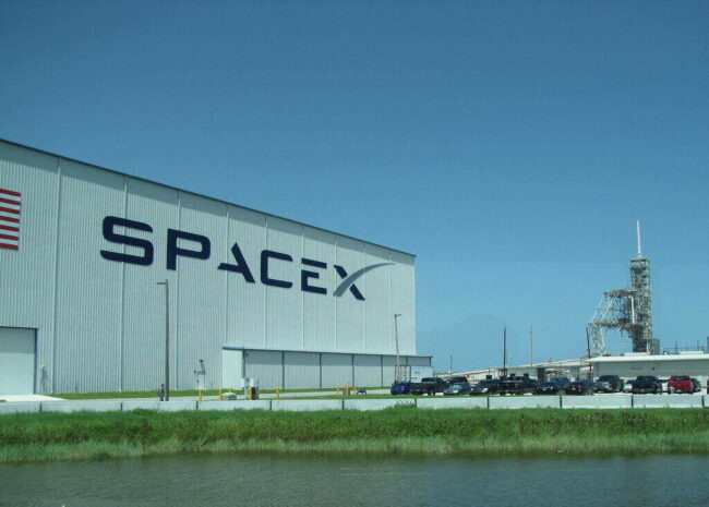 SpaceX Taking Russian Woman to Space. SpaceX