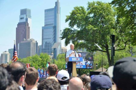 Will American Voters Elect Dullards and Morons on Tuesday? candidates