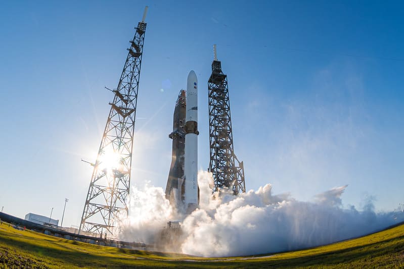 Blue Origin Rocket Explosion [Video]